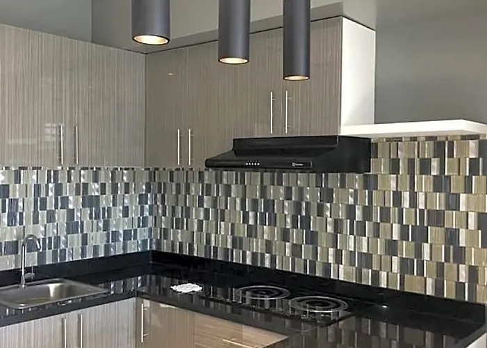 Avida Riala Towers-stylish & 1br 4*