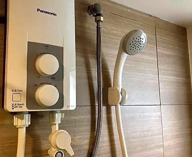 Avida Riala Towers-stylish & 1br 아파트호텔 4*